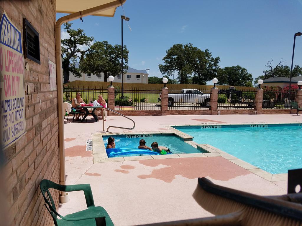 Quality One Motel Weatherford Ngoại thất bức ảnh